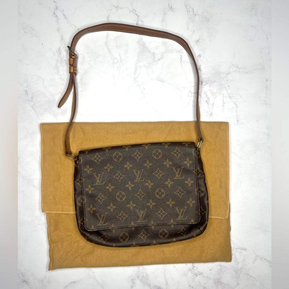 LOUIS VUITTON MONOGRAM MUSETTE TANGO SHORT SHOULDER BAG